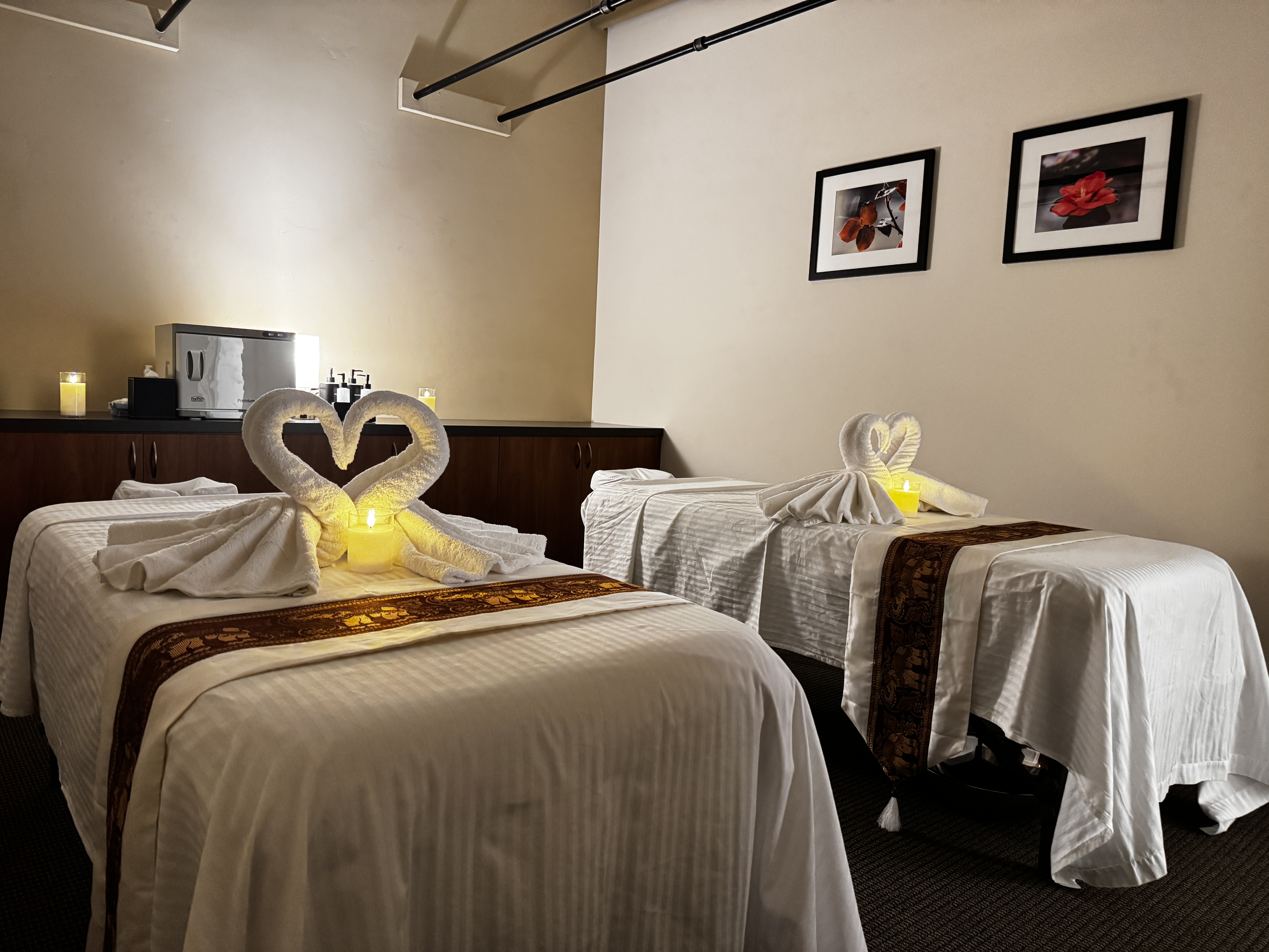 Romantic couples treatment room for shared wellness experiences