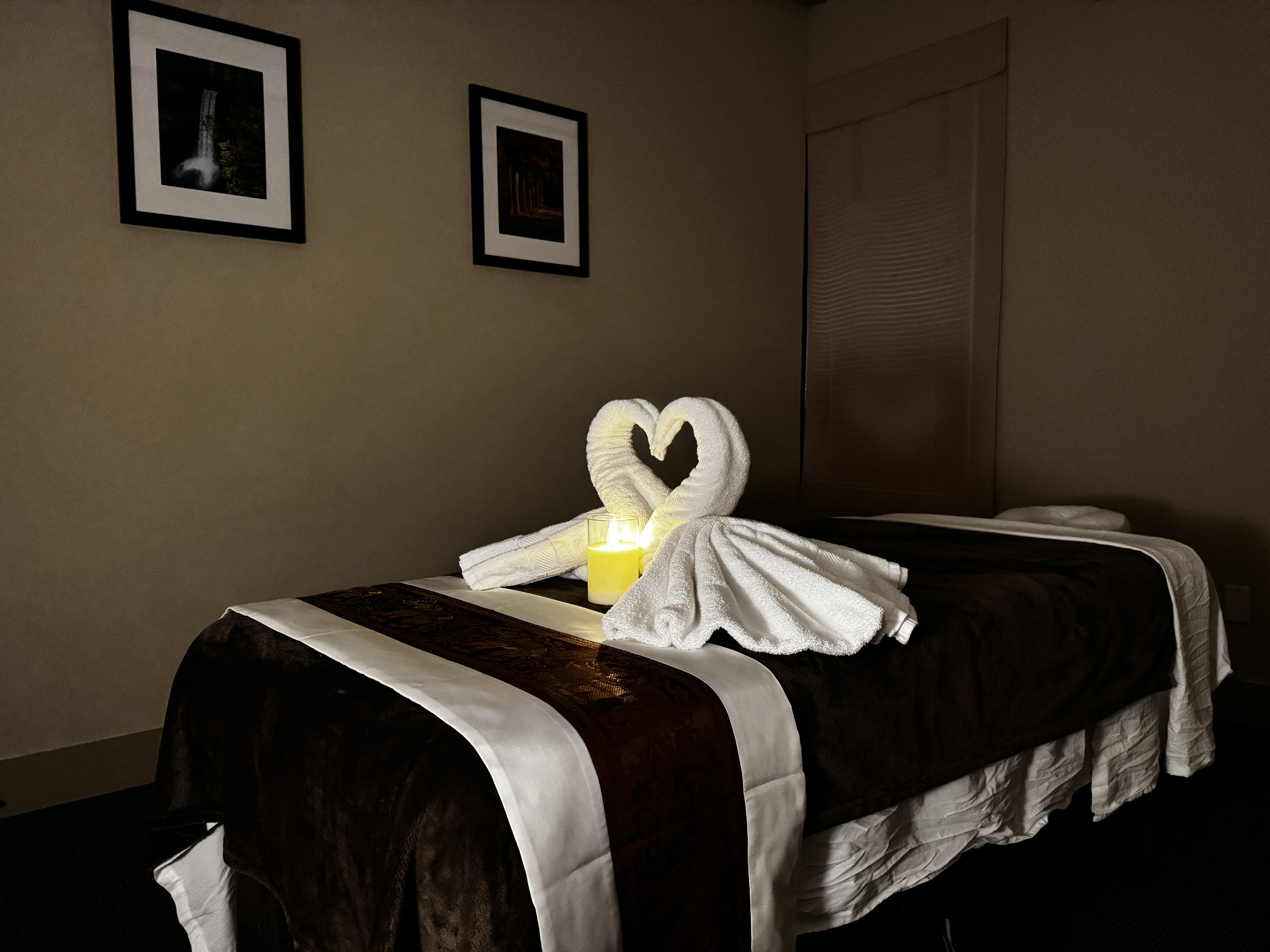 Private single massage room with professional massage table
