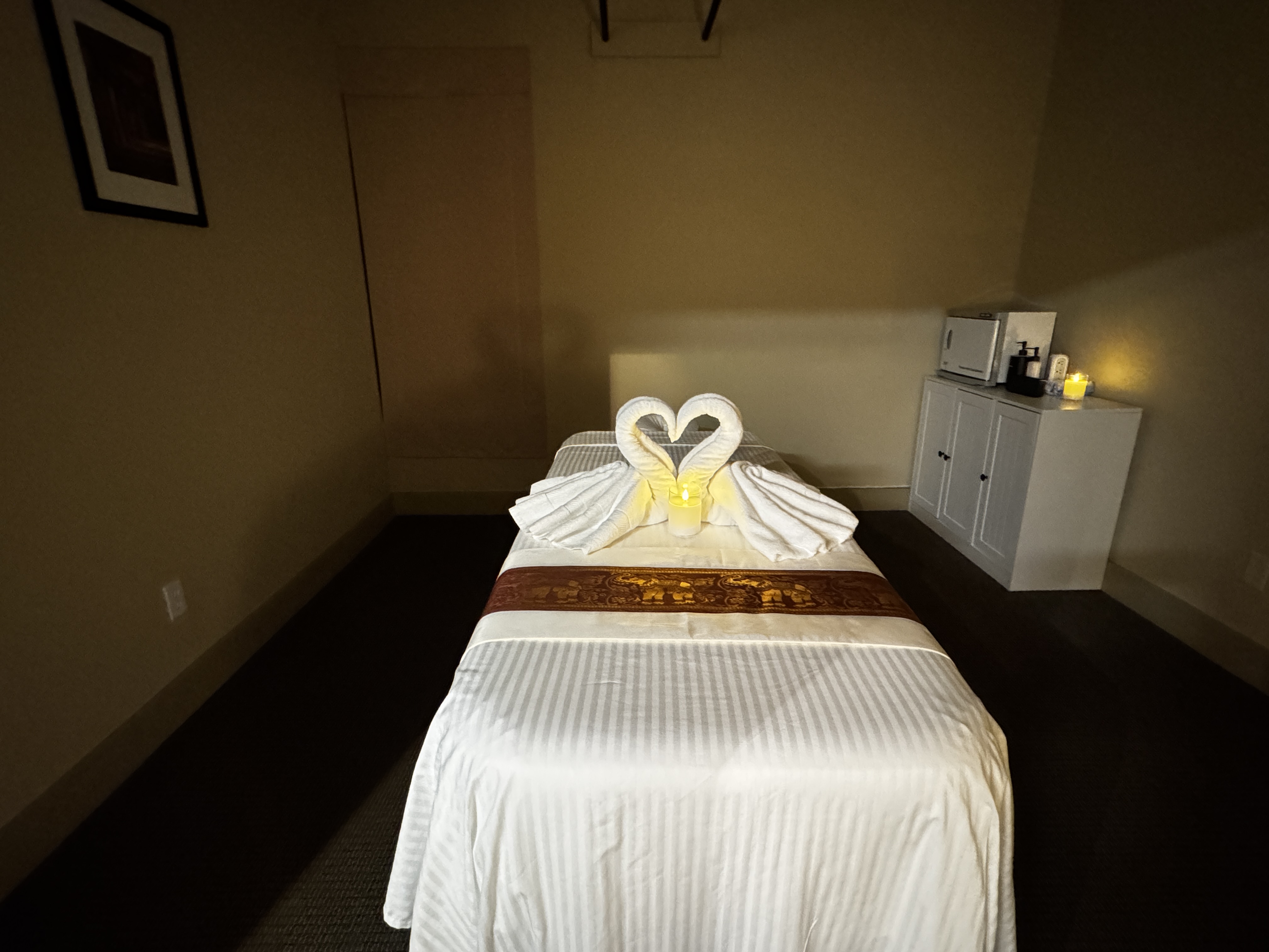 Tranquil single treatment space for personalized wellness sessions
